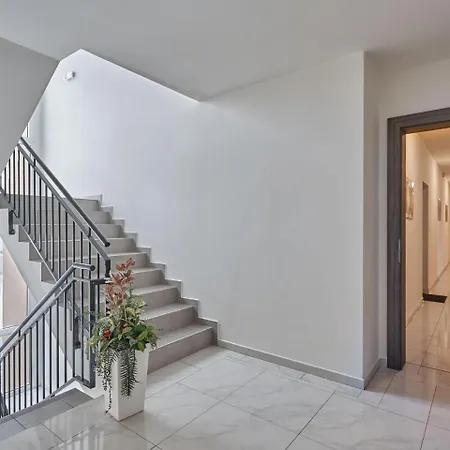 Apartamento With Ap. Dvorakova *